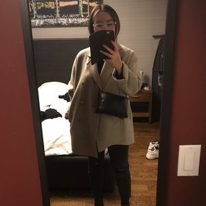 Meet your Posher, Adrienne